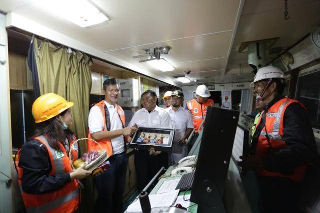Pelindo 1 Layani Kapal Terakhir 2016 dan Sambut Kapal Perdana di 2017