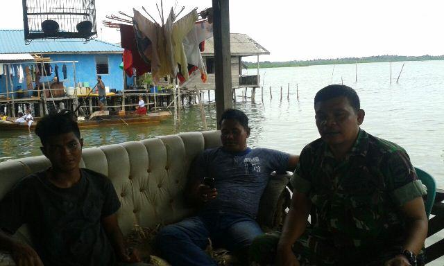 Babinsa Kelurahan Subang Melaksanakan Anjang Sana di Rumah RT