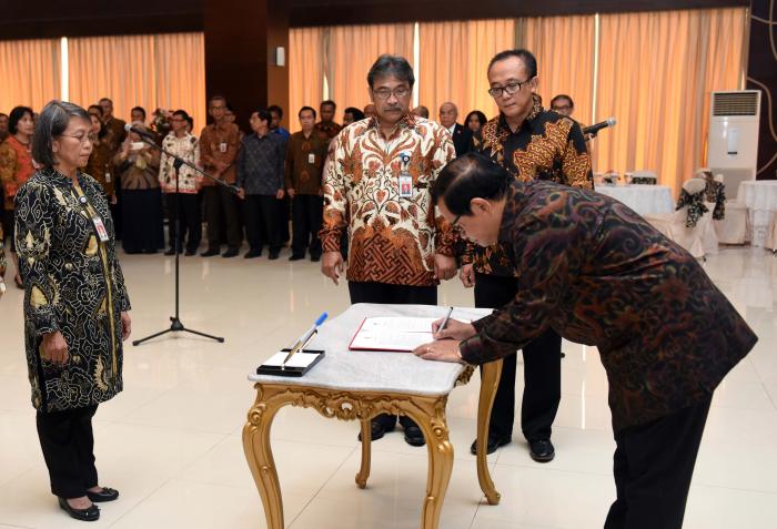 Seskab: Bergembiralah Ketika Bekerja, Jangan Bekerja Dengan Takut