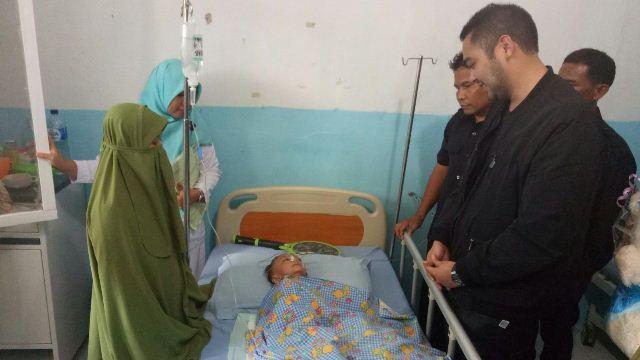 Jenguk Azizah Bocah Gizi Buruk, PSP Tawarkan Berobat di Medan