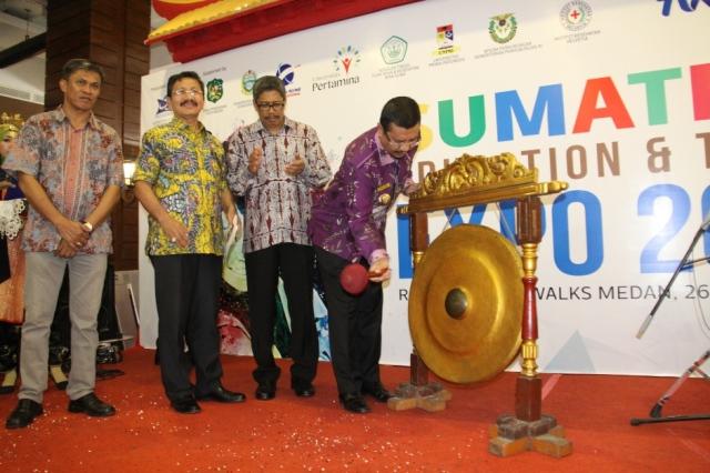 Gubernur Sumut Dorong PT Beri Bea Siswa untuk Mahasiswa Berprestasi