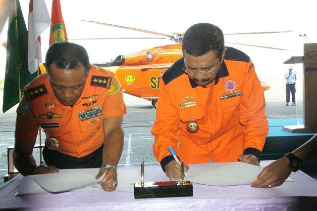 Kepala SAR Nasional dan Gubernur Sumut  Tandatangai MoU Operasional Helikopter SAR di Sumut