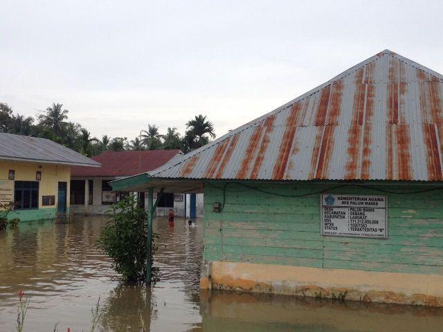 Banjir Belum Surut, Sekolah di Langkat Diliburkan
