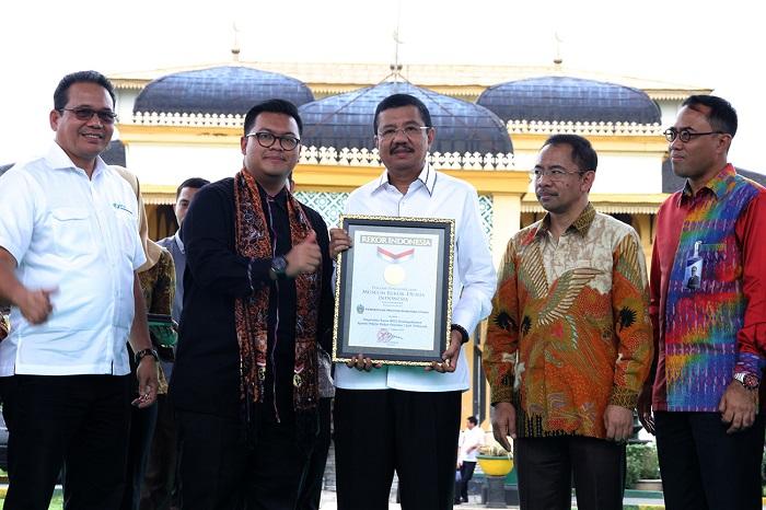 Berikan Asuransi Untuk 31.465 Tenaga Kerja, Tengku Erry Raih MURI