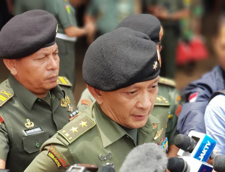 TNI Kirim Tim Kesehatan ke Kampung Pedam Distrik Okbibab