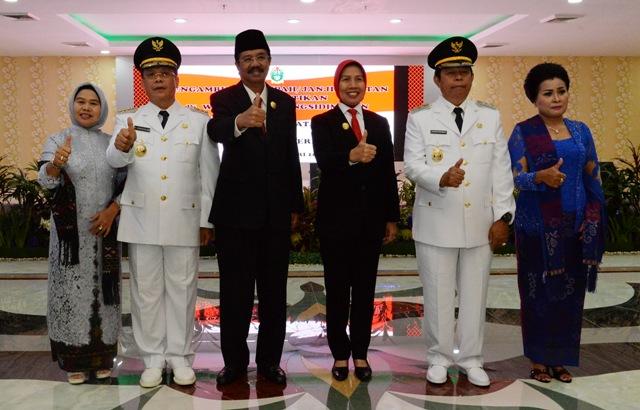 Gubsu Lantik Pj Walikota Padangsidempuan dan Wakil Walikota Pematangsiantar