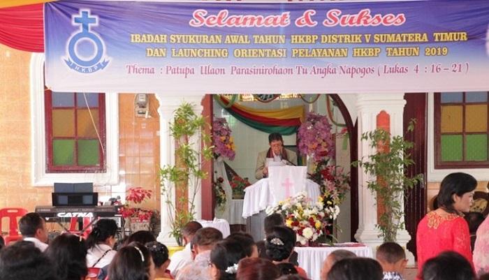 Ephorus Hadiri Launching Orientasi Pelayanan Tahun 2019 HKBP Distrik V Sumatera Timur