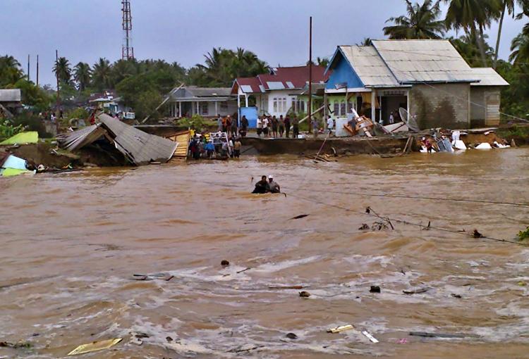BNPB: Banjir, Longsor dan Puting Beliung Tewaskan 69 Orang, 7 Orang Masih Hilang