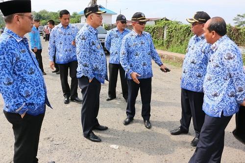 Tinjau Jalan Penghubung Pasar Induk Lau Cih, Walikota Medan Ingin Memastikan Penyelesaian Tepat Waktu