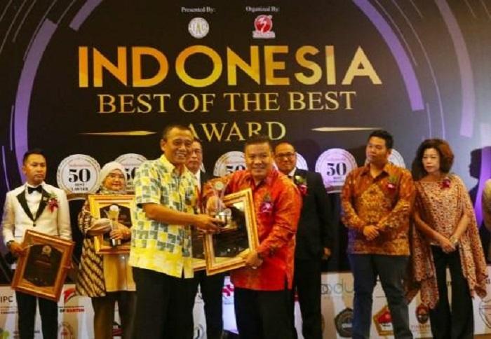 Walikota Medan Hadiri Anugerah Indonesia Best Of The Best Award 2019