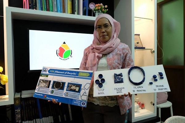 Kreatif, Mardiyati Buat Filamen Printer 3D dari Limbah Botol Bekas