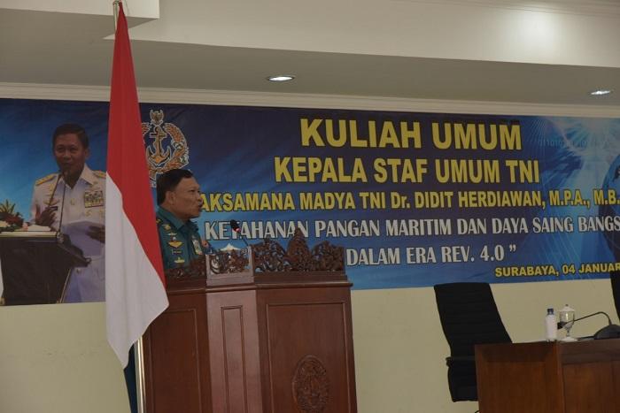 294 Mahasiswa STTAL Ikuti Kuliah Umum Kasum TNI