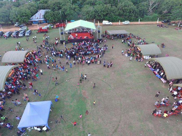 Satgas Pamtas RI-PNG Yonif 411 Kostrad Gelar Pasar Murah di Papua