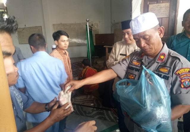 Jumat Berkah Polsek Medan Timur, Lurah Pandau Hilir Sampaikan Apresiasi