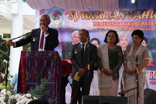 Bupati Tobasa Berharap Kritikan dari Warga Jangan Melalui Medsos