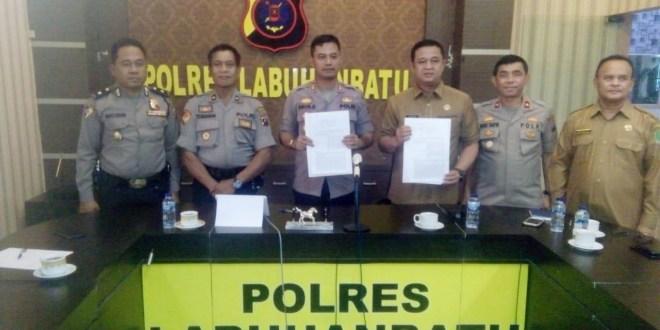 Pemkab Labura dan Polres Labuhanbatu Tandatangani MoU Dana Hibah Pengamanan Pilkada