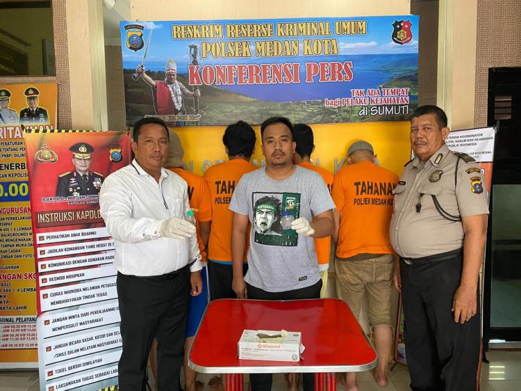 Pesta Sabu di  Jalan Mangkubumi Medan, 4 Pemuda Ditangkap 