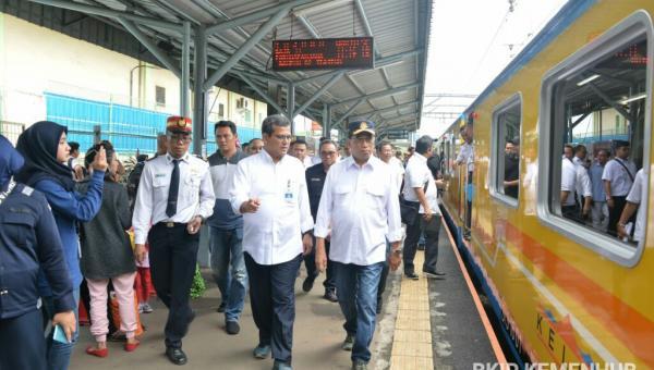 Kemenhub Tingkatkan Kecepatan dan Reaktivasi Jalur Kereta Api