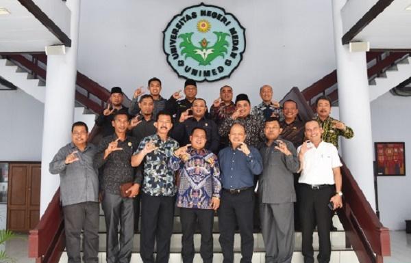 Tingkatkan Pembangunan dan Pendidikan, Komisi A DPRD Labura Kunjungi Unimed