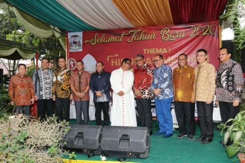 Plt Walikota Medan Hadiri Acara Open House Uskup Agung Medan