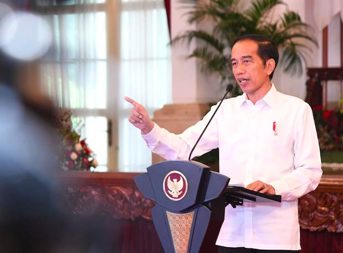 Tangani Pandemi, Pemerintah Gulirkan Bansos, Insentif hingga Vaksinasi