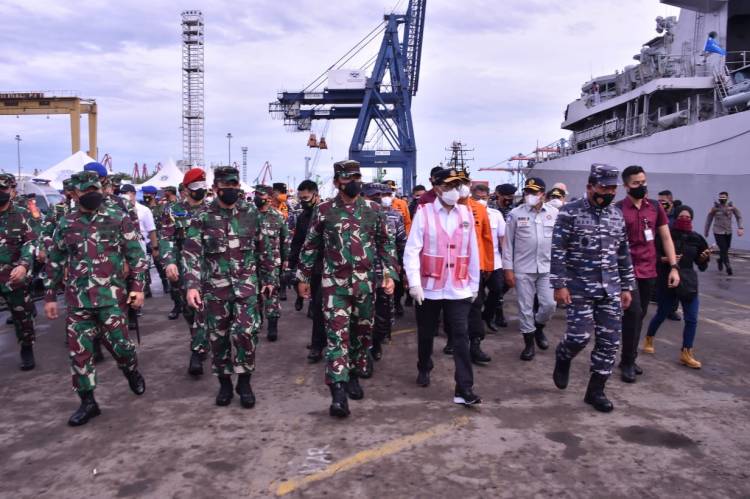 Panglima TNI Bersama Menhub Tinjau Lokasi Ditemukannya Serpihan Pesawat Sriwijaya Air SJ 182
