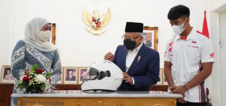 Wapres Terima Pembalap Moto3 Mario Suryo Aji