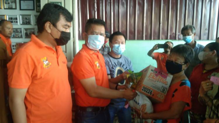  Pewarta Polrestabes Medan Gulirkan 200 Paket Sembako Kepada Warga Keturunan Tionghoa
