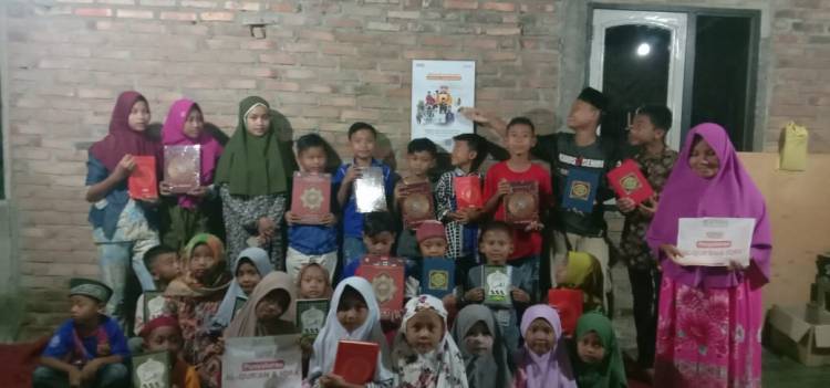 Kuatkan Semangat Ngaji Santri, BMH Sumut Beri Bantuan Qur'an di Serdang Bedagai