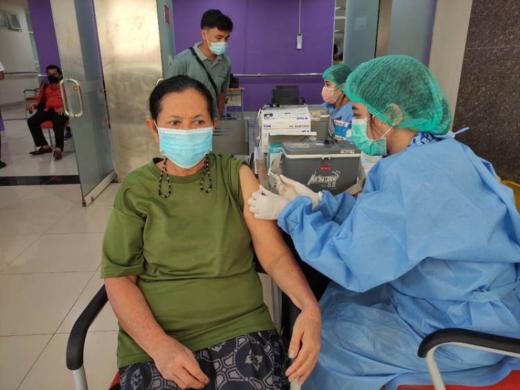 RSUPHAM Laksanakan Vaksinasi Booster Covid-19 untuk Masyarakat Umum, Klik Link Ini untuk Daftar
