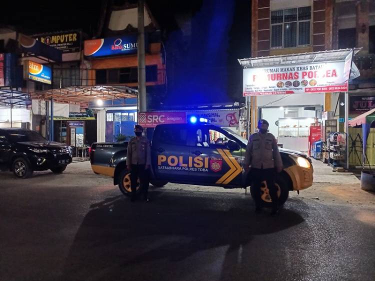 Cegah Kriminalitas, Polsek Jajaran Polres Toba Tingkatkan Patroli di Malam Hari