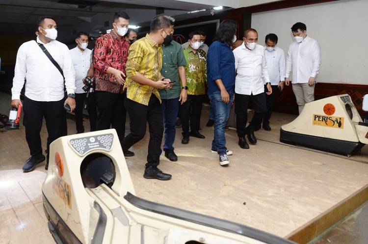 Gubernur Edy Rahmayadi Tinjau Arena Boling di Eks Perisai Plaza Medan