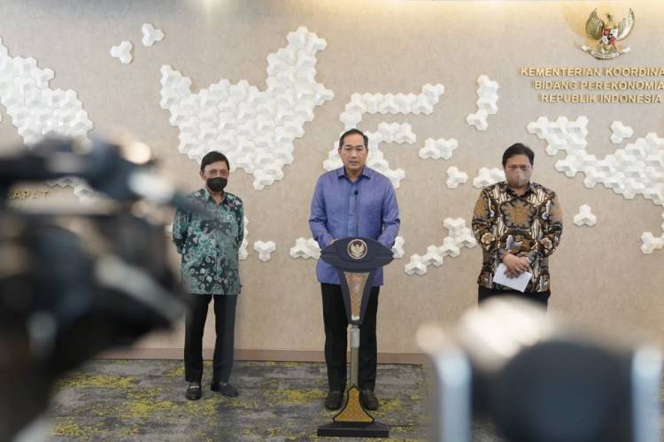 Pemerintah Siapkan Minyak Goreng Kemasan Sederhana Rp14.000 Per Liter