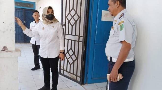 Wabup Madina Lakukan Sidak ke Beberapa Dinas