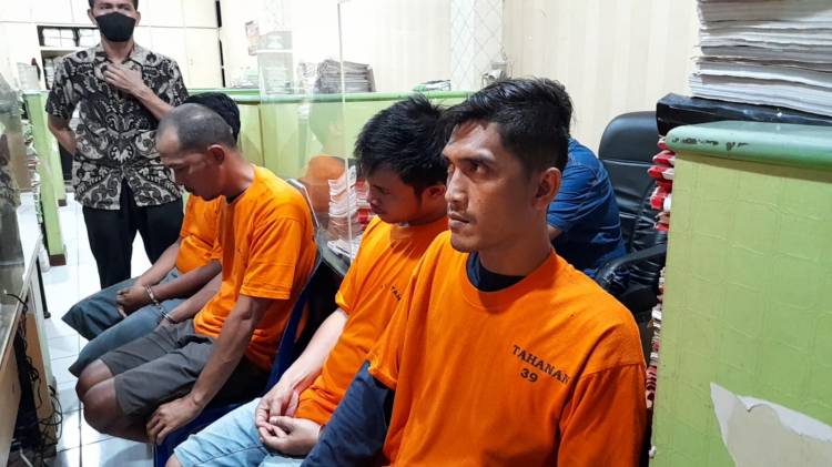 Polrestabes Medan Amankan Empat Pria  Pembuat STNK Palsu