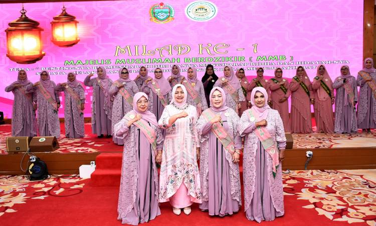Lantik Pengurus Majelis Muslimah Berzikir Sumut, Nawal Lubis Harapkan Tetap Fokus Tujuan Organisasi