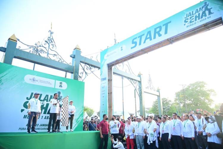  Presiden Jokowi Buka dan Ikuti Jalan Sehat Menuju 1 Abad NU