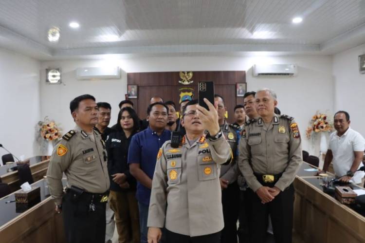 Ciptakan Inovasi yang Kreatif dan Membangun, Kapolrestabes Medan Berikan Arahan Kepada Seluruh Kasi Humas Jajarannya