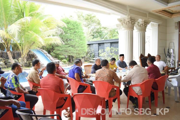 Walikota Sibolga Terima Audiensi dari Komunitas Bola Sibolga