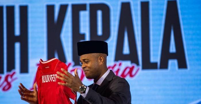 Pelatih Timnas Indonesia Patrick Kluivert Bertemu Menpora