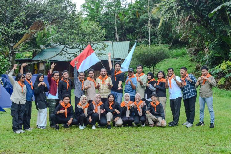 KSF Potret Lantik Tujuh Calon Fotografer Baru