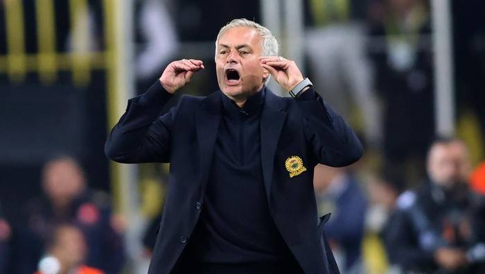 Jose Mourinho Bermimpi Latih Tim Nasional