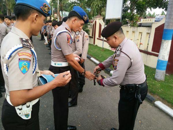 Tak Disiplin, Propam Polres Deli Serdang Potong Rambut dan Jenggot Anggota