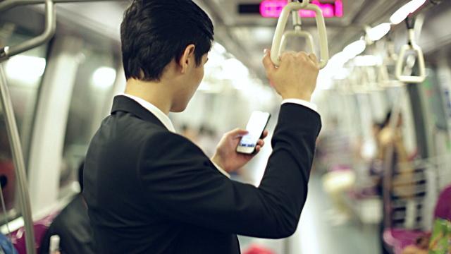 Begini Caranya Nonton Video Streaming Tanpa Pulsa atau Kuota Internet ala HaloHola