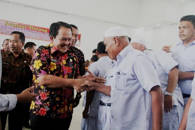 Bupati Pangonal:Pemkab Labuhanbatu Akan Tingkatkan Kesejahteraan Kadus dan Kepling 