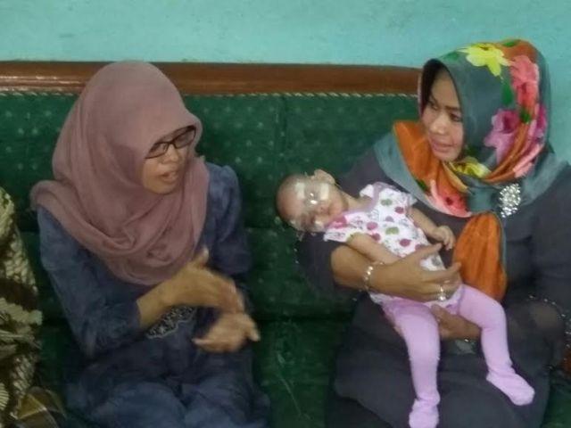 Ketua TP PKK Provsu Kunjungi Bayi Terserang Virus Rubella