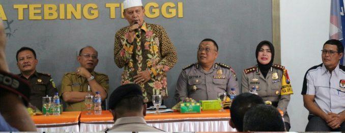 Polres Tebing Tinggi Lepas Distribusi Logistik Pilkada