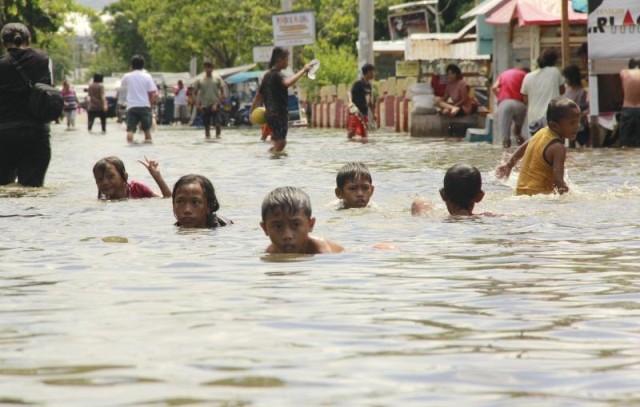 Banjir di Kota Bekasi Akibatkan Dua Warga Meninggal