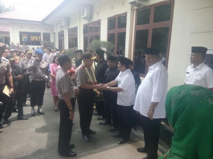 Tiba di Polres Langkat, Kapolda Sumut Disambut Yel-yel Selamat Datang 