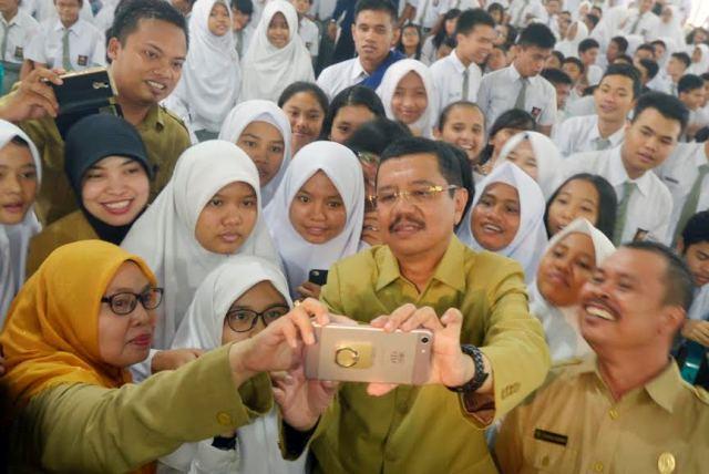Jelang UNBK, Gubsu Motivasi Siswa Siswi SMAN 1 Tebing Tinggi